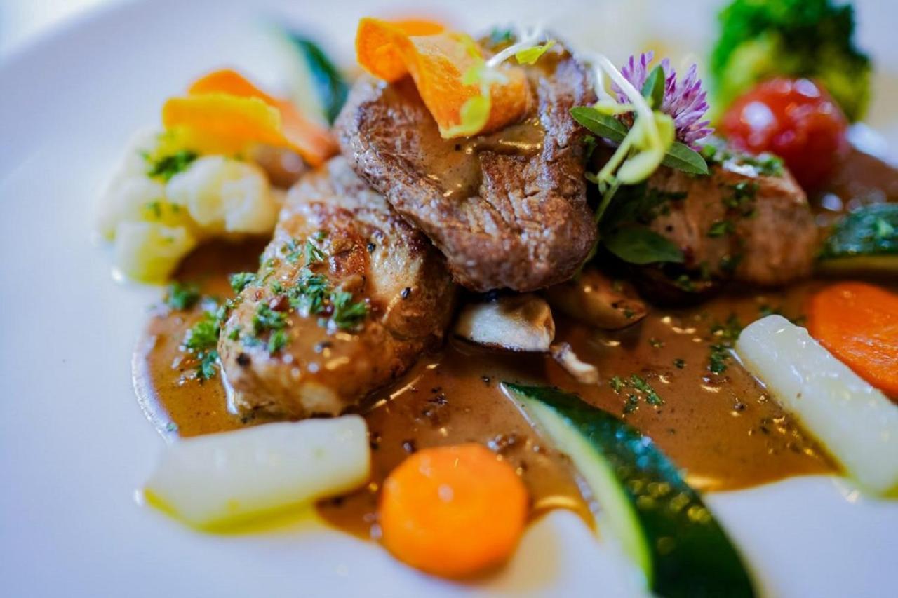 Zuefle Hotel Restaurant Spa سولز أنا نيكار المظهر الخارجي الصورة